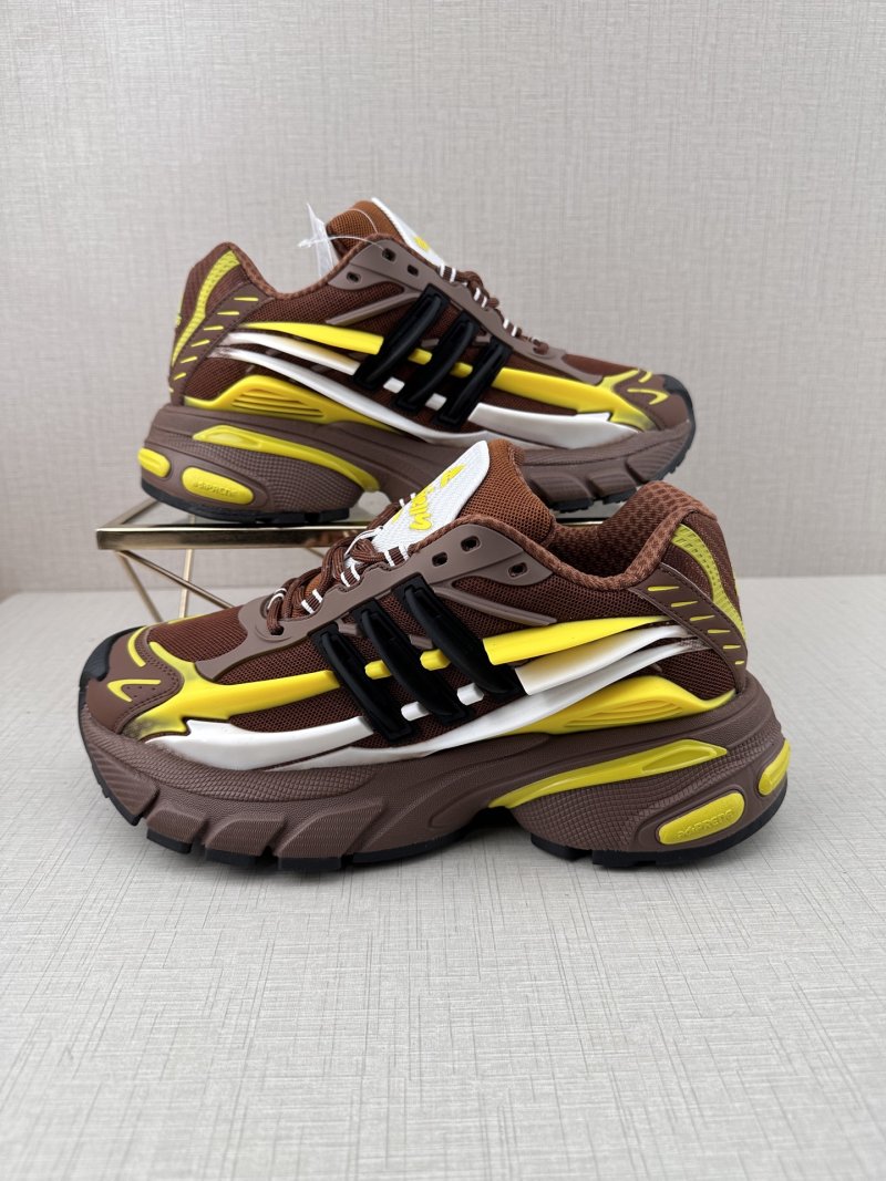 Pharrell Williams x Adidas Adistar Jellyfish 'Black / Brown / Yellow' view