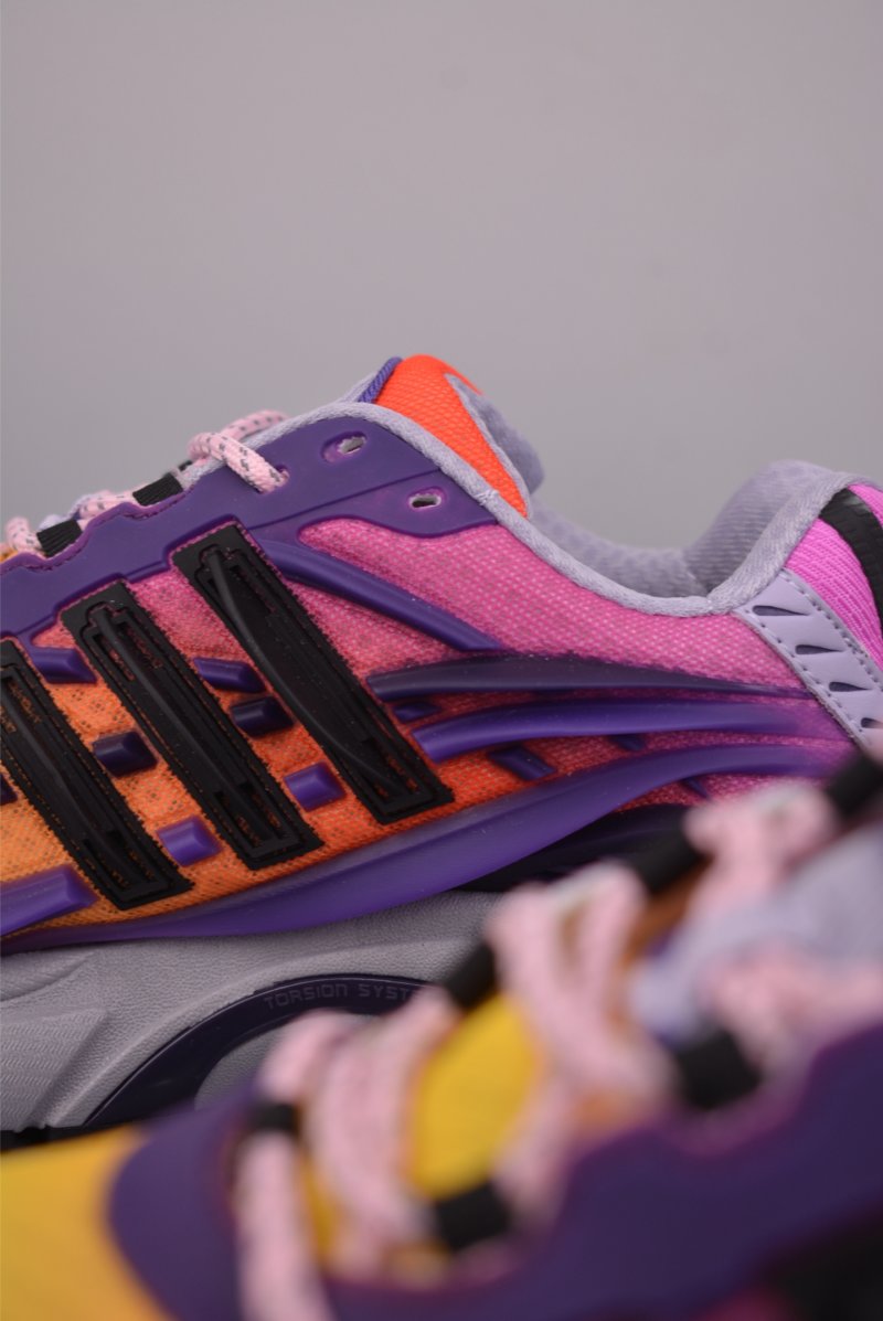 Pharrell x Adidas Adistar Jellyfish 'Gold' view