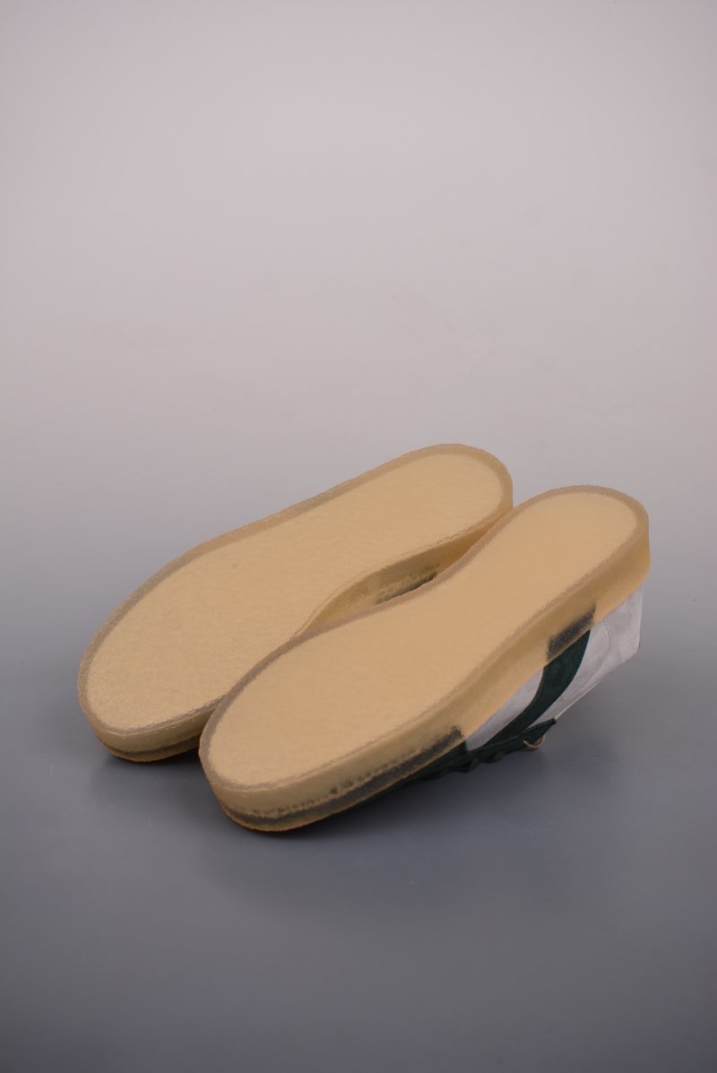 Ronnie Fieg x Clarks 8th St 'White / Green' view