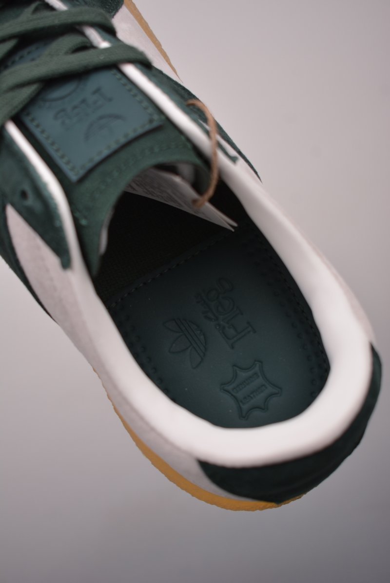 Ronnie Fieg x Clarks 8th St 'White / Green' view