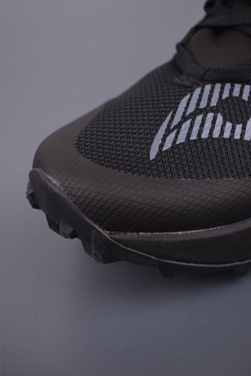Saucony Endorphin Rift view