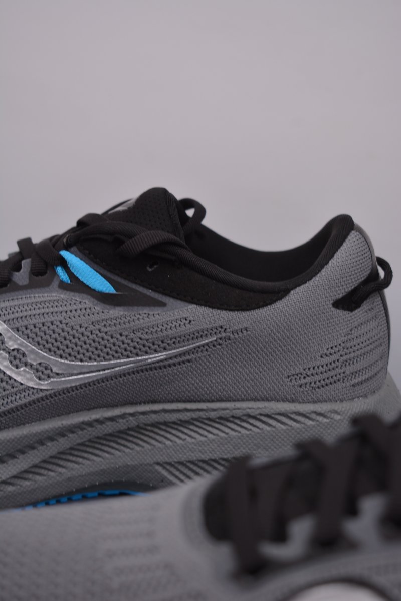 Saucony Triumph 21 view