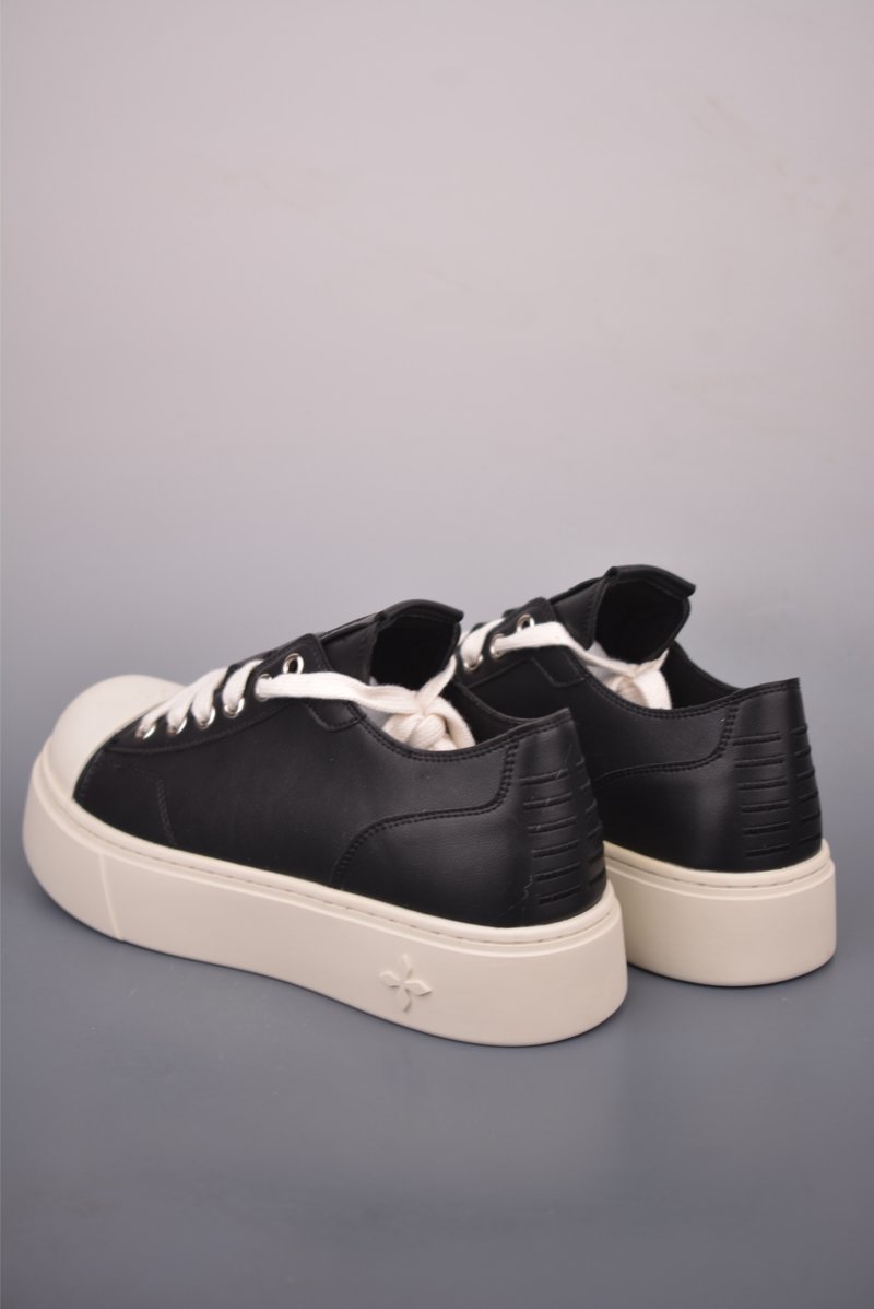 SMFK Garden Vintage Skate Low 'Red' view
