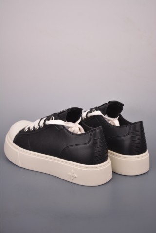SMFK Garden Vintage Skate Low 'Red' view 2