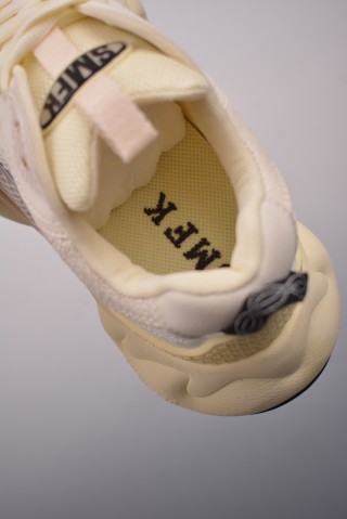 SMFK XS 'Red' view 9