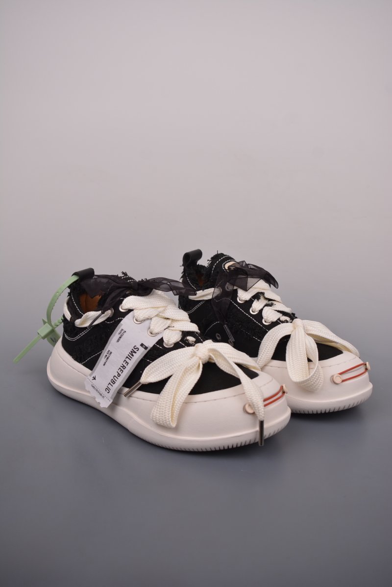Smile Republic Smile 'Black / White'