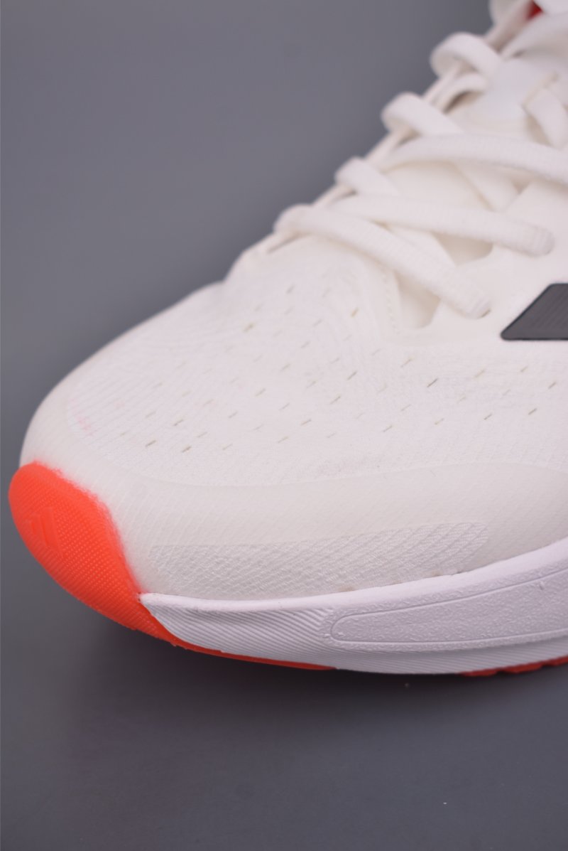 Adidas Supernovq Rise 3 view