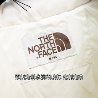 The North Face Nuptse view 2