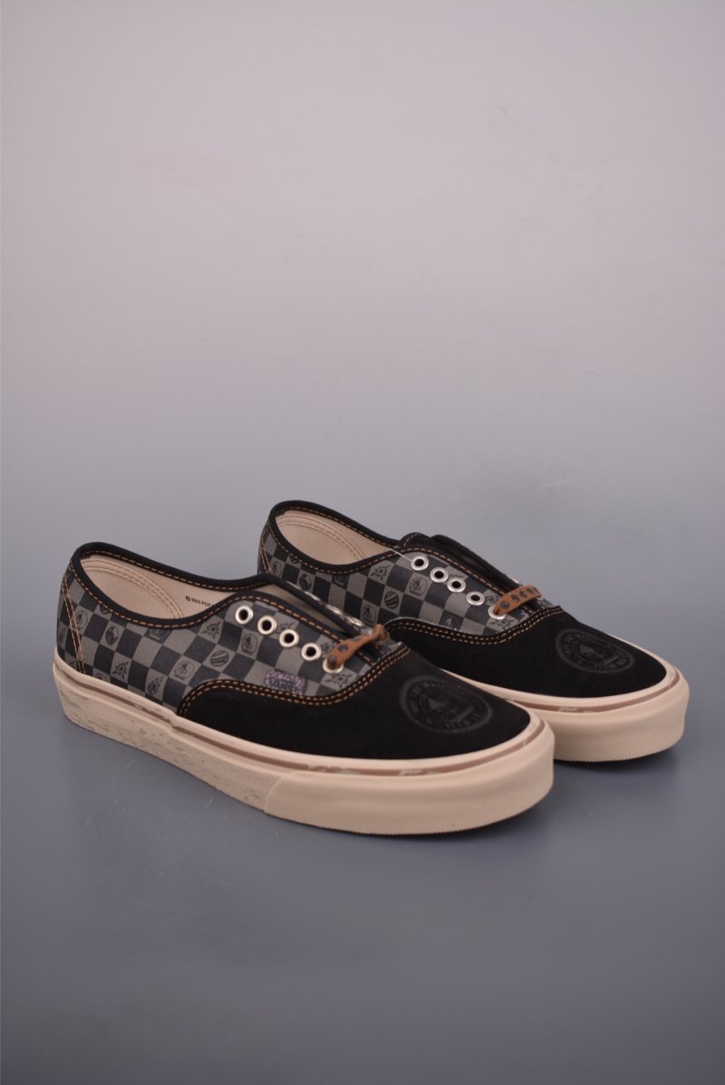 Vans Authentic 'Space Molly x Pop Mart'