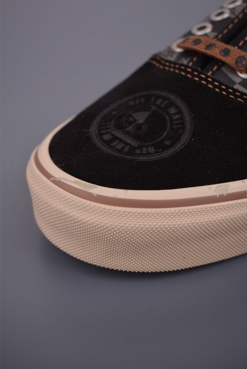 Vans Authentic 'Space Molly x Pop Mart' view