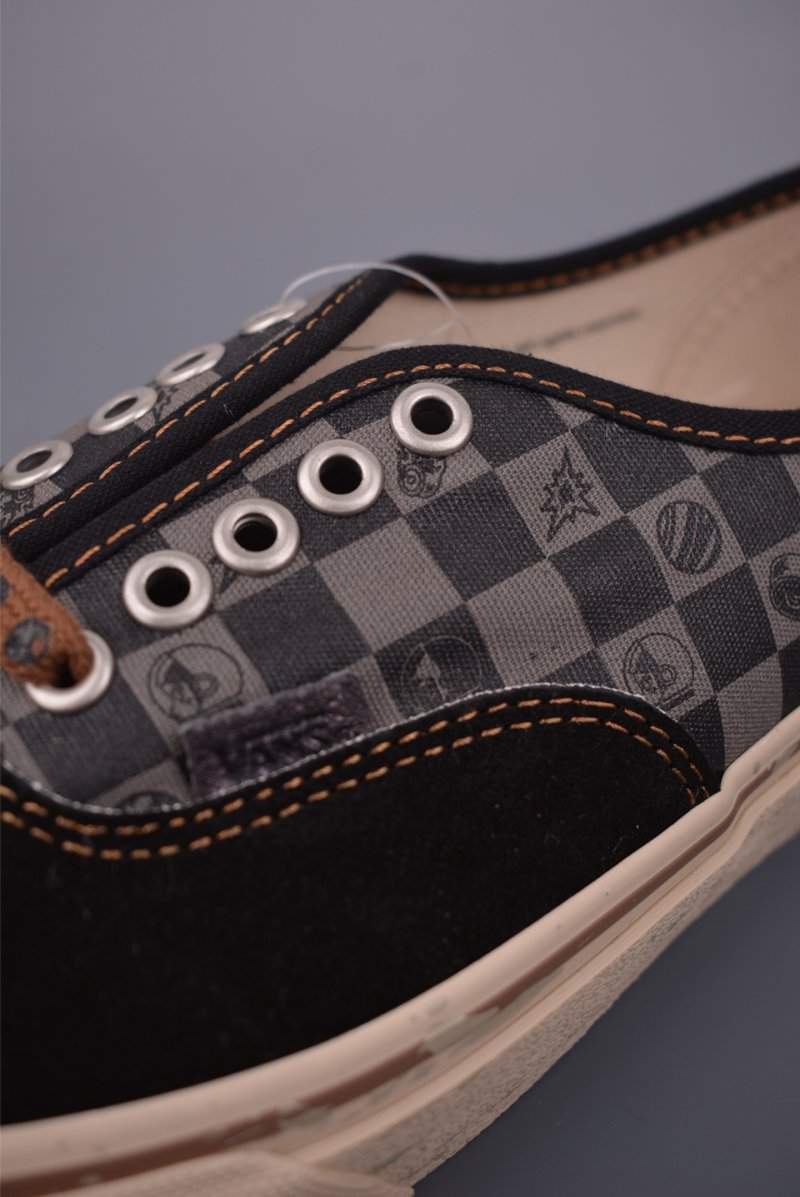 Vans Authentic 'Space Molly x Pop Mart' view