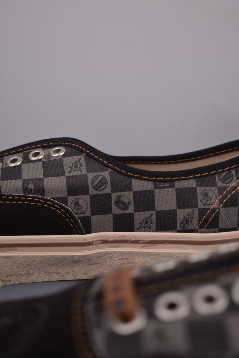 Vans Authentic 'Space Molly x Pop Mart' view