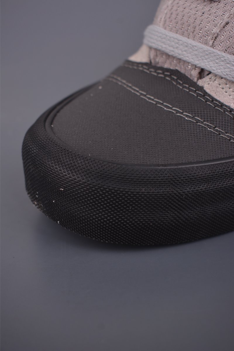 Vans Knu Skool 'Black / Grey' view