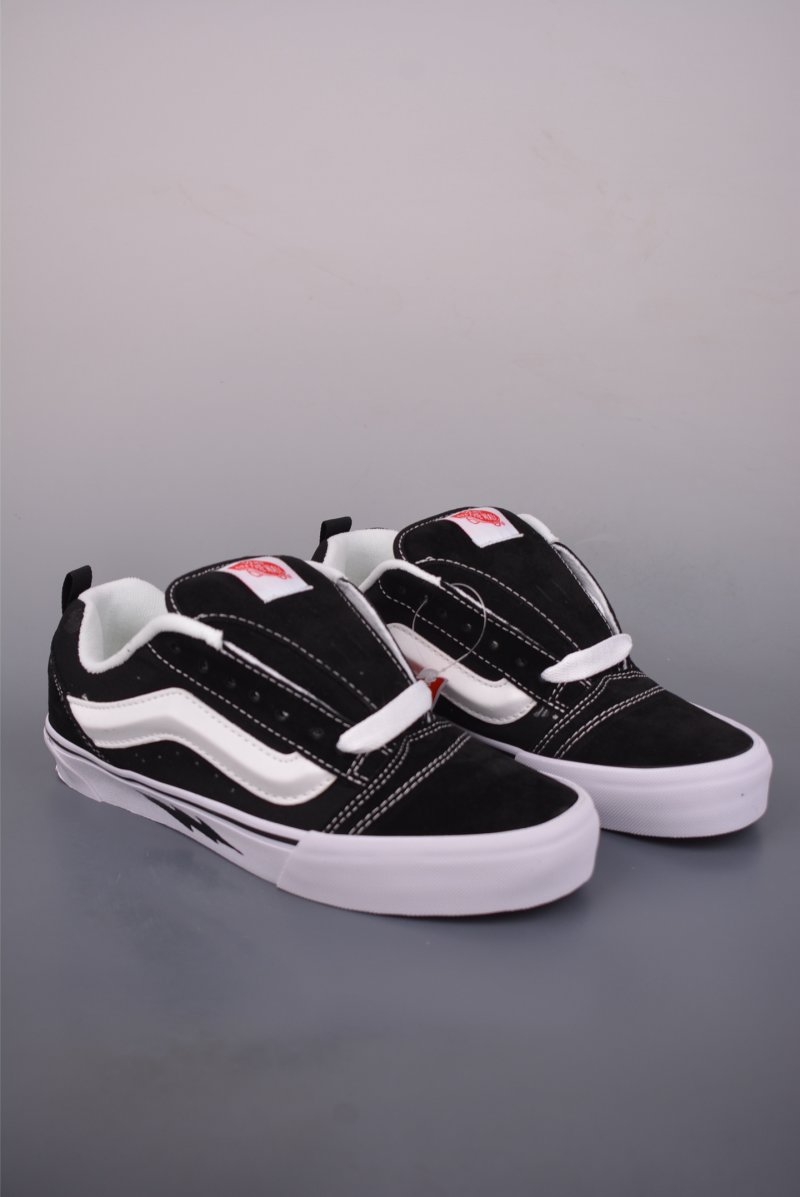 Vans Knu Skool 'Black / White'