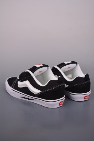 Vans Knu Skool 'Black / White' view 2