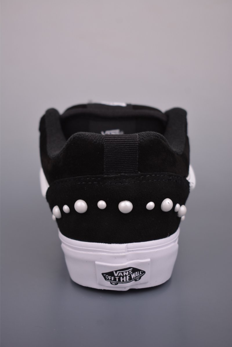 Vans Knu Skool 'Black' view