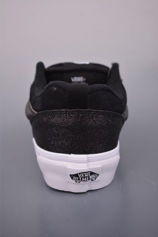Vans Knu Skool 'Black' view 4