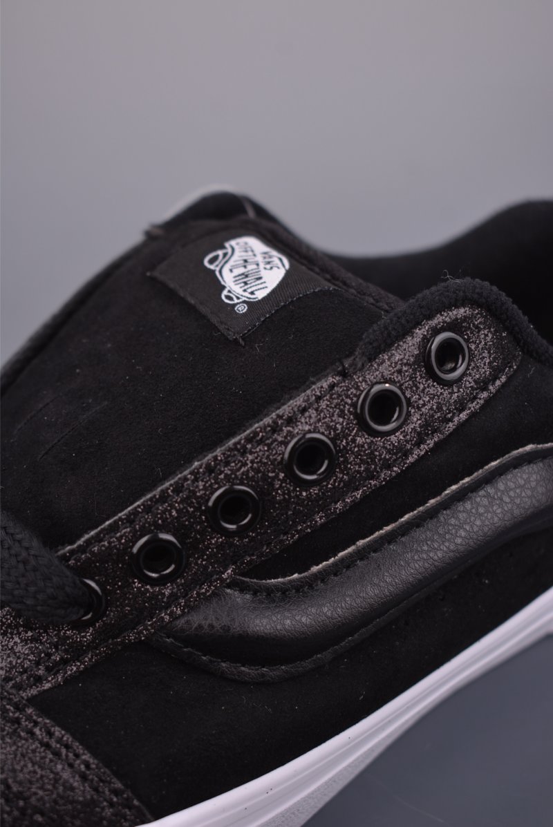 Vans Knu Skool 'Black' view