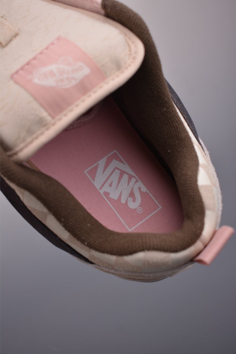 Vans Knu Skool 'Space Molly x Pop Mart' view