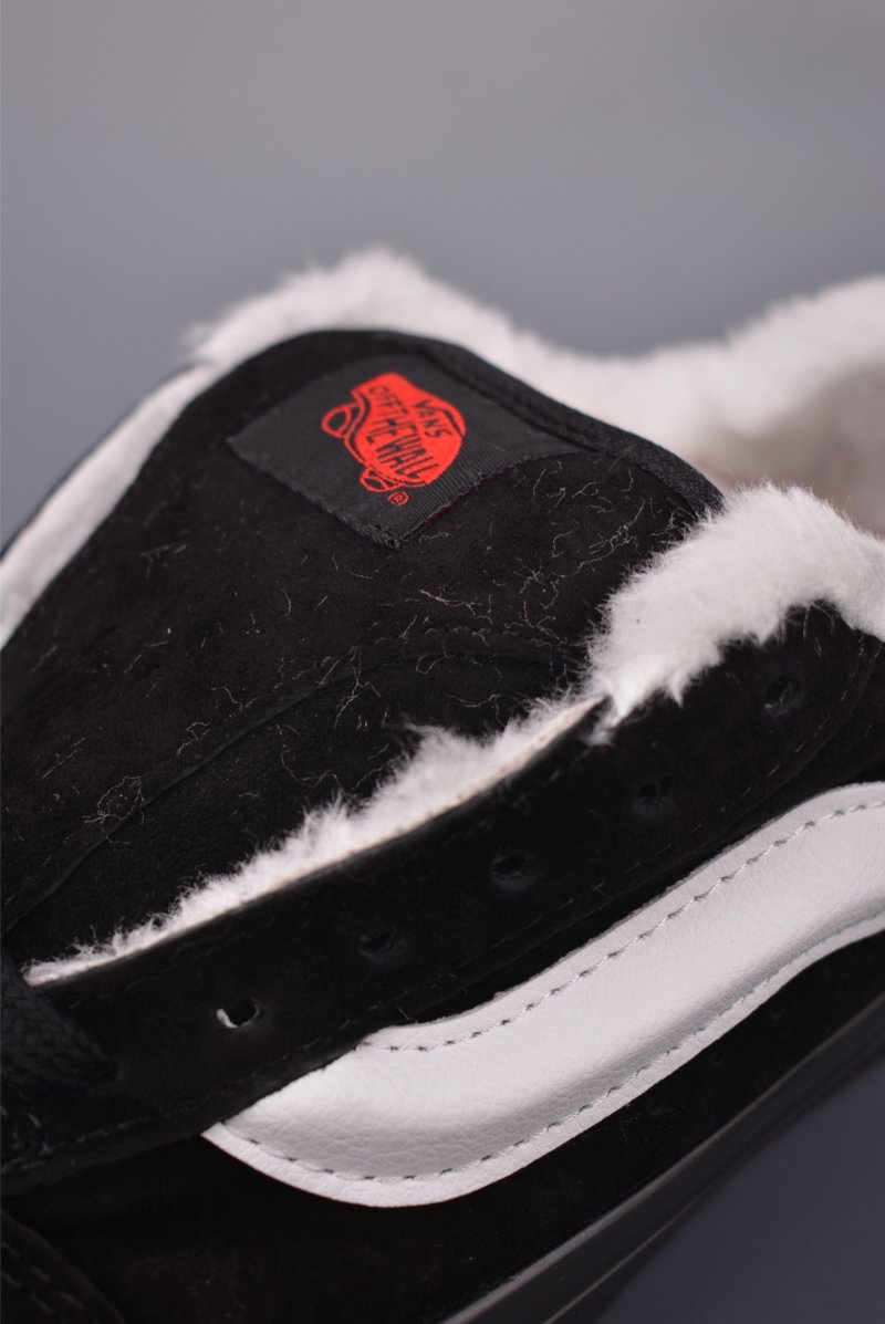 Vans Knu Skool 'Black' view