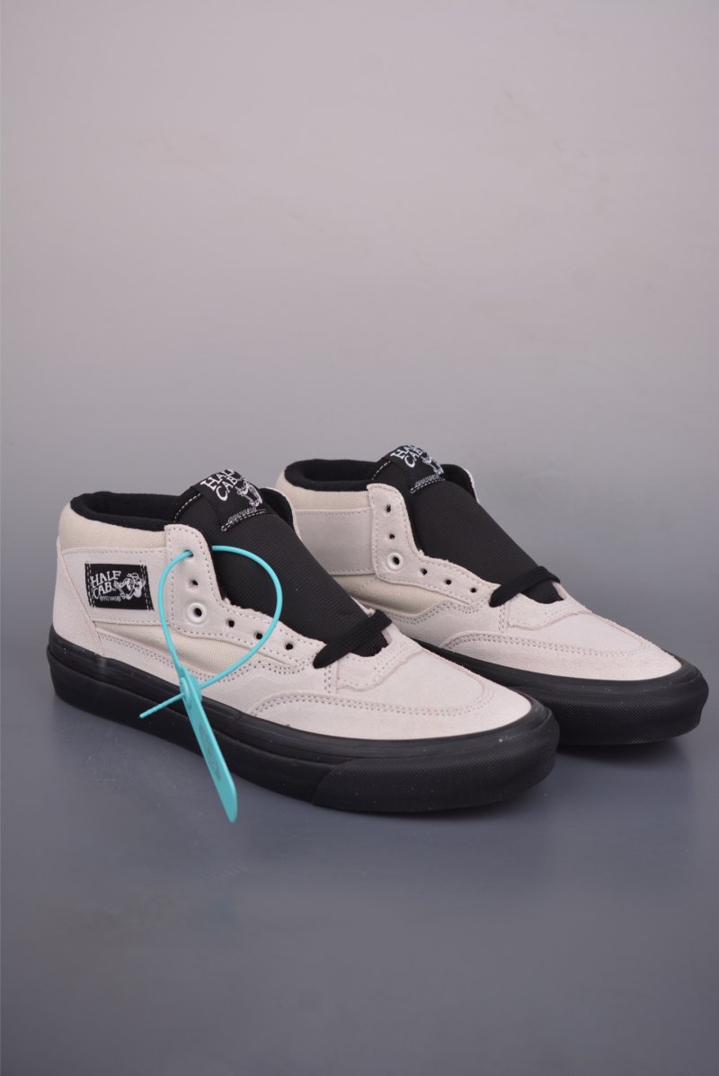 Vans Premium Half Cab 'Black / White'