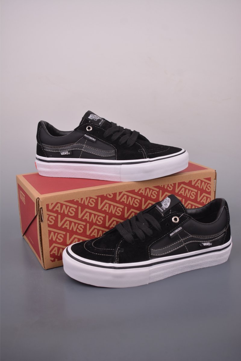 Vans Sk8-Low 'Black / Blue' view