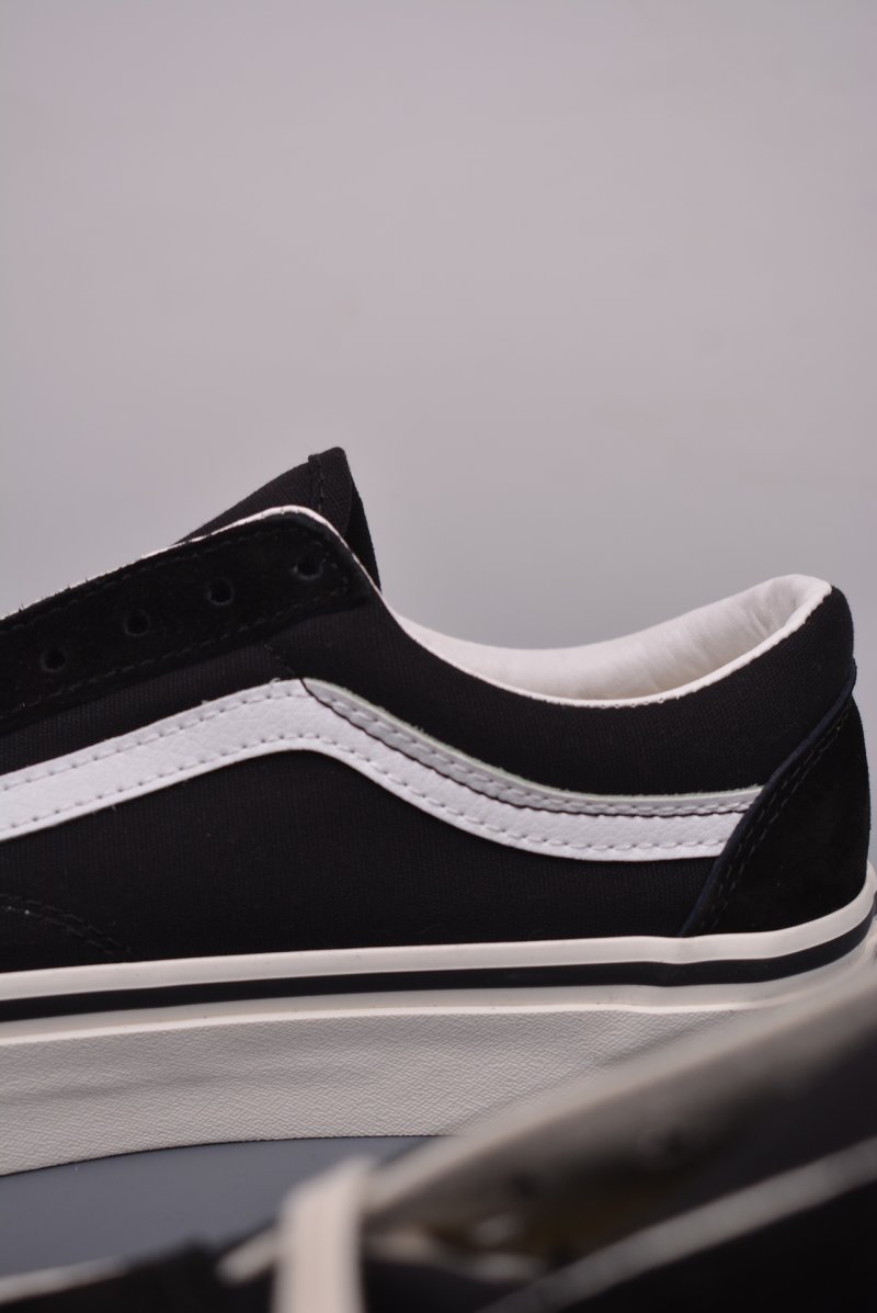 Vans Style 36 view