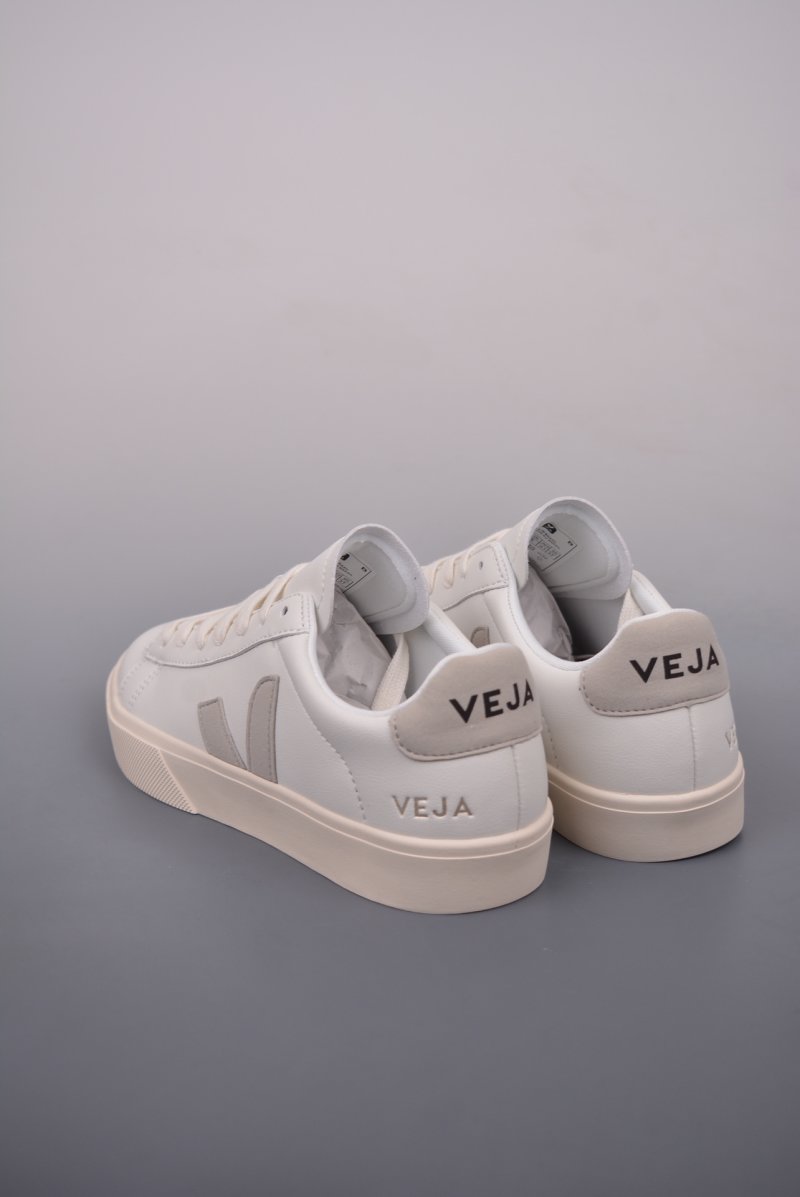 Veja Campo Chrome Free Low 'White / Red / Silver' view