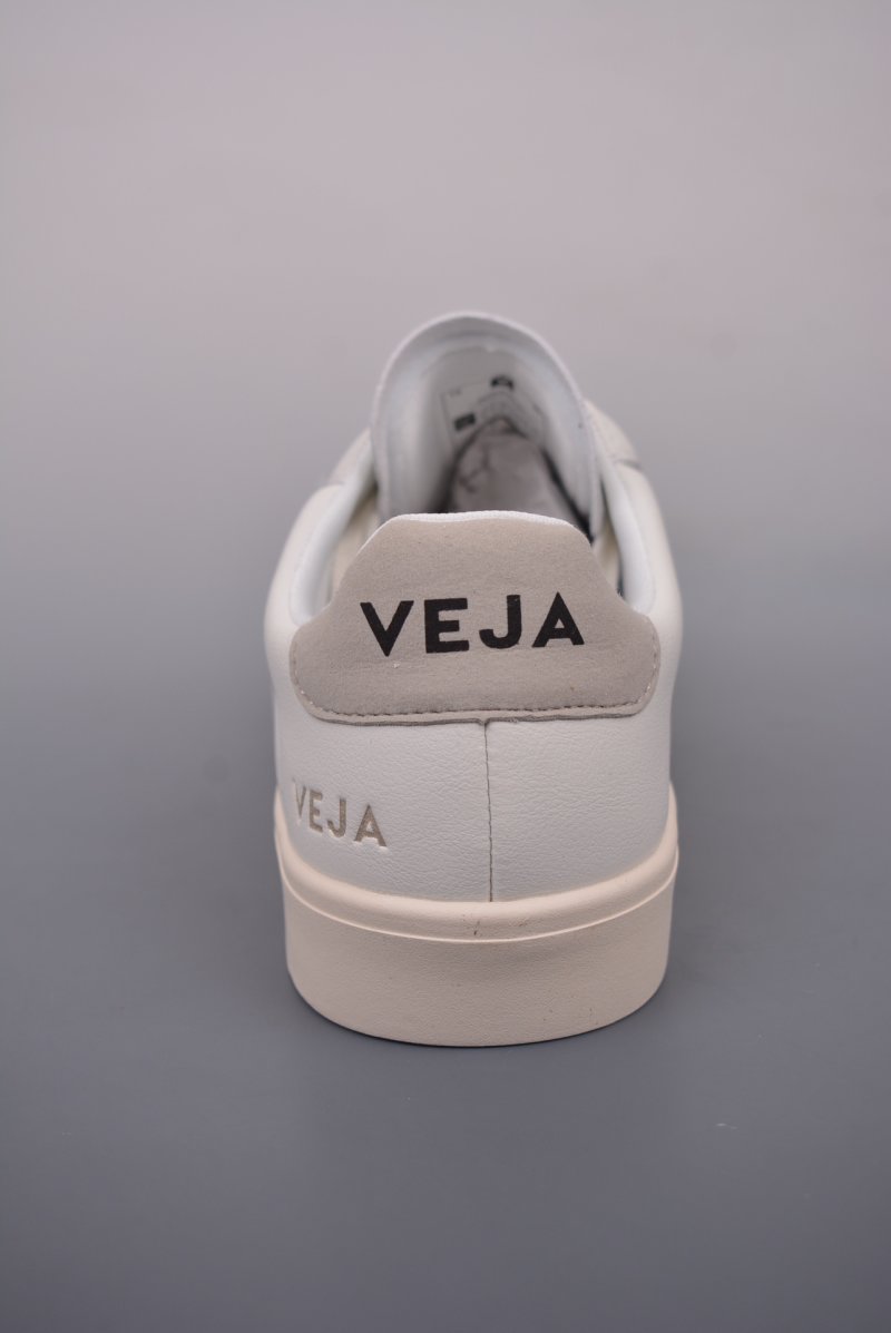 Veja Campo Chrome Free Low 'White / Red / Silver' view