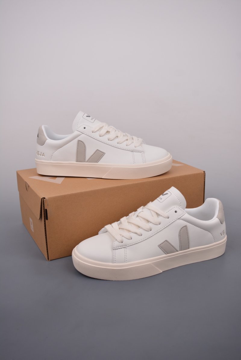 Veja Campo Chrome Free Low 'White / Red / Silver' view