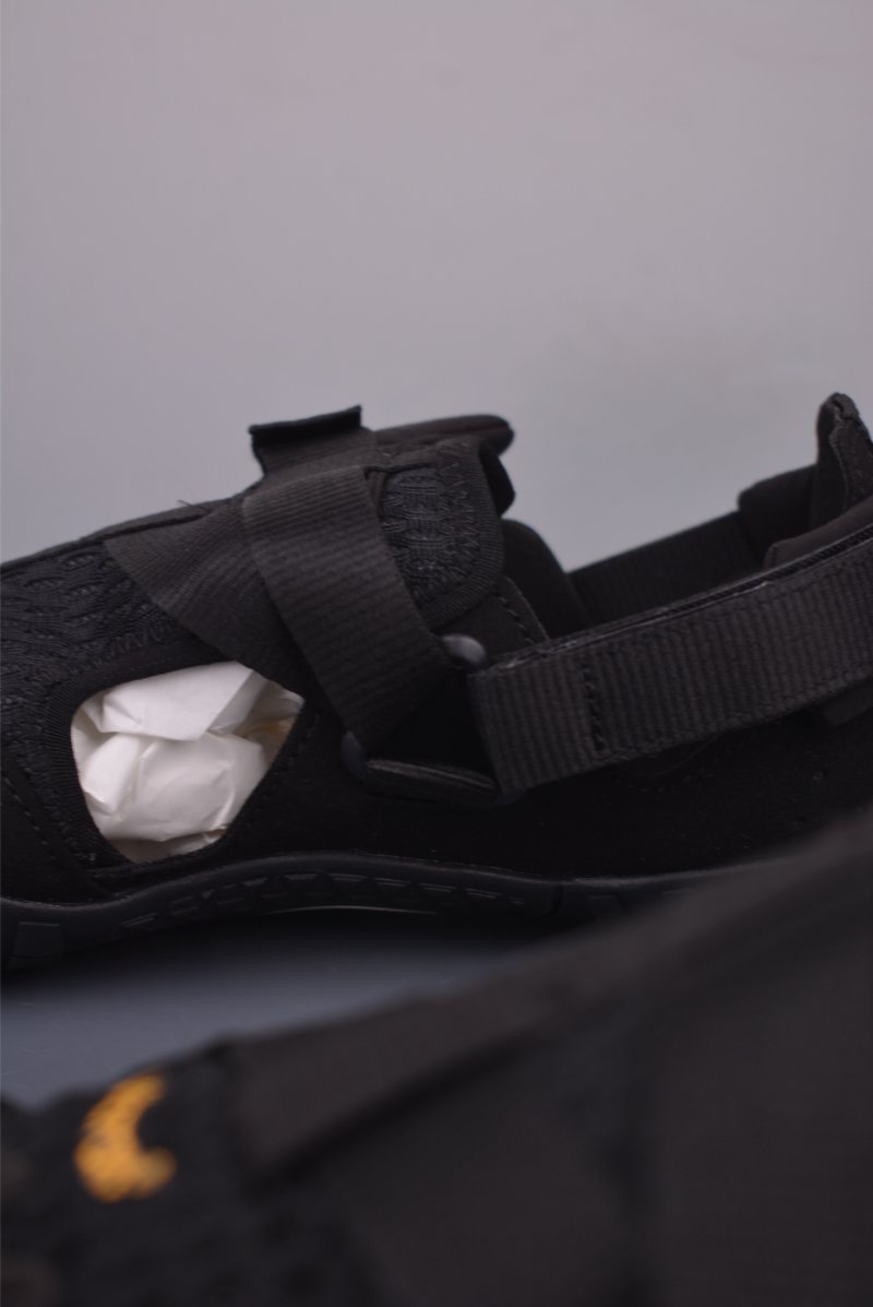 Vibram Suicoke Low-Cut view