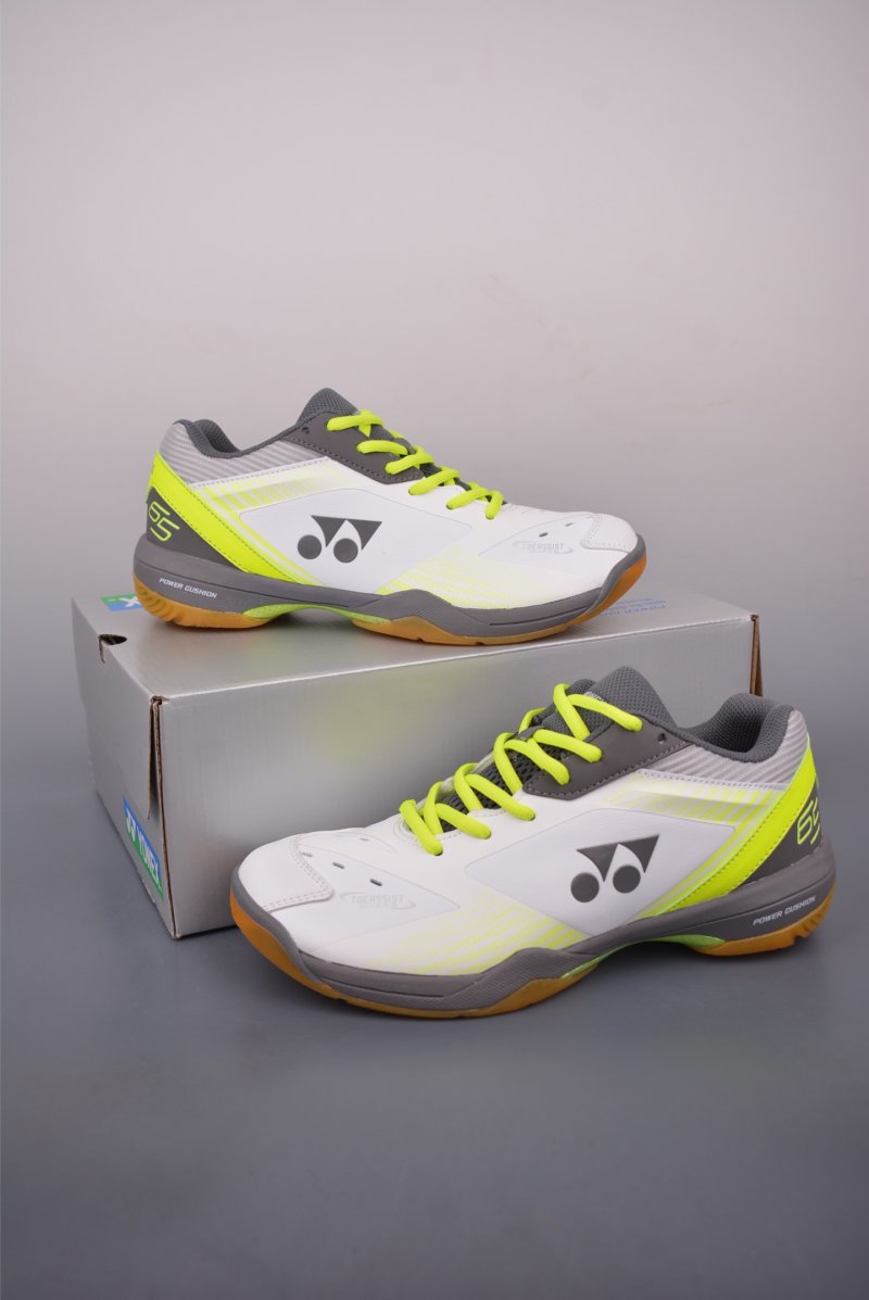 Yonex Power Cushion Shb65z view