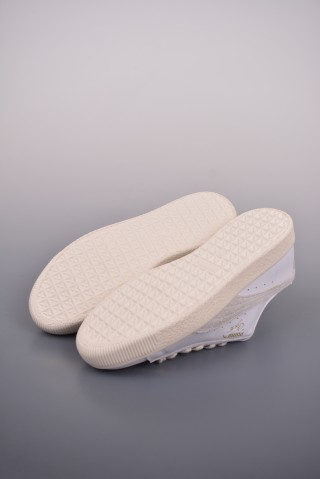 Noah x Puma Clyde 'Gold' view 21