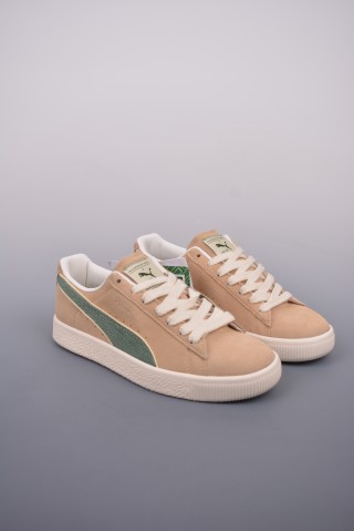 Noah x Puma Clyde 'Gold' view 28
