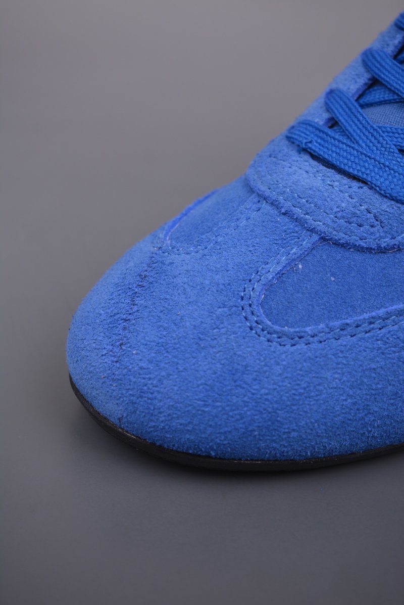 Puma Bellta UT Leather view