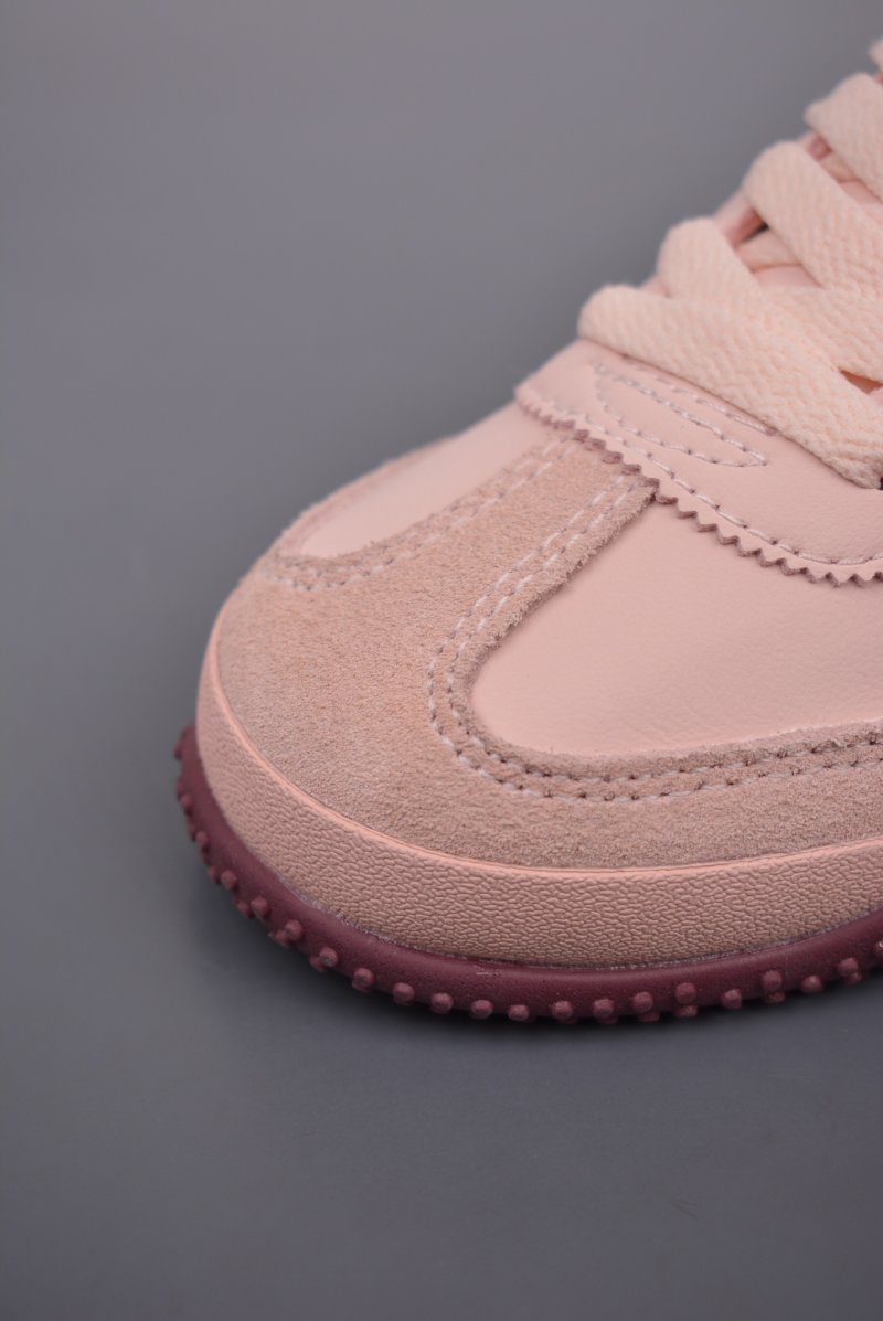 Puma Bellta UT Leather view