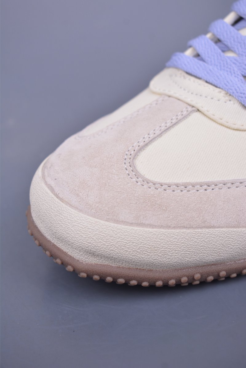 Puma Bellta UT Leather view