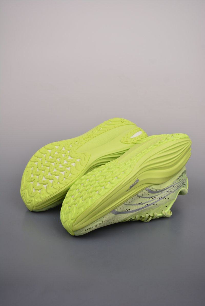 Puma Race To Beat The Elite view