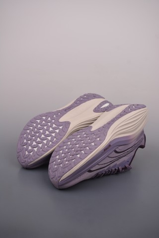 Puma Race To Beat The Elite view 30