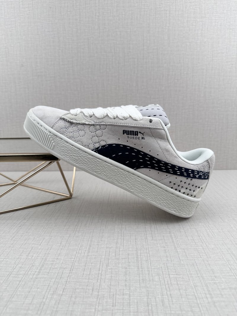 Puma Sneakers