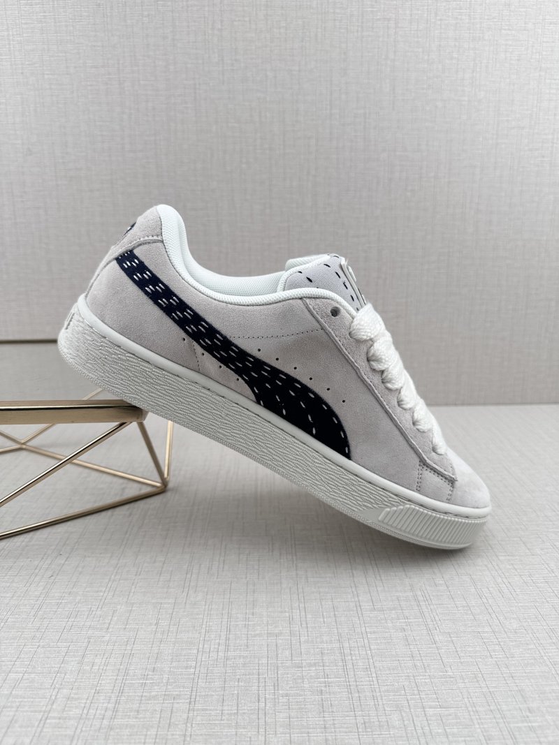 Puma Sneakers view