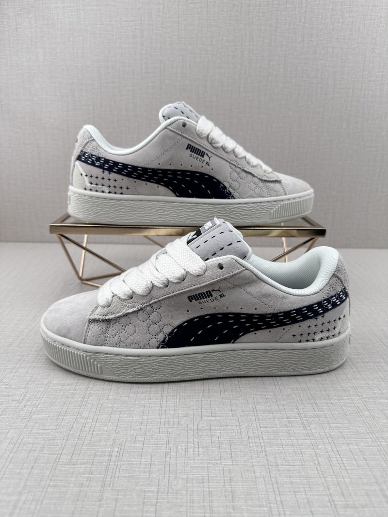Puma Sneakers view