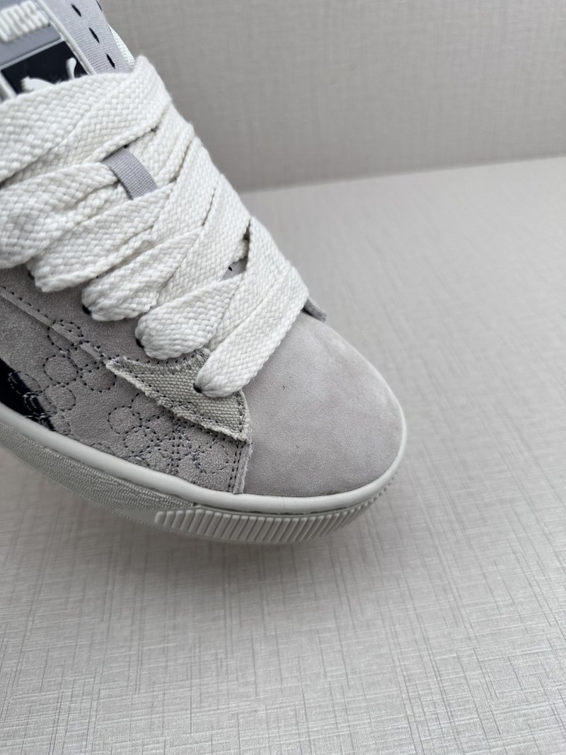 Puma Sneakers view