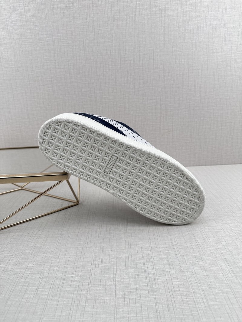 Puma Sneakers view