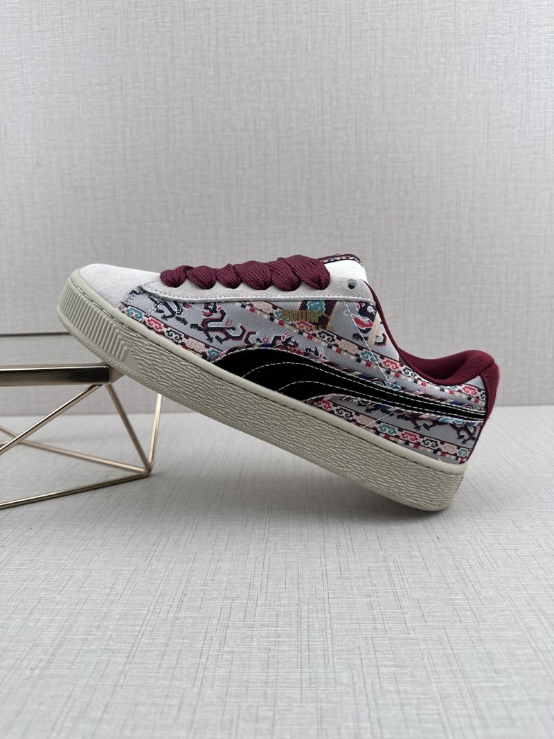 Puma Sneakers