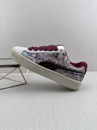 Puma Sneakers view 1
