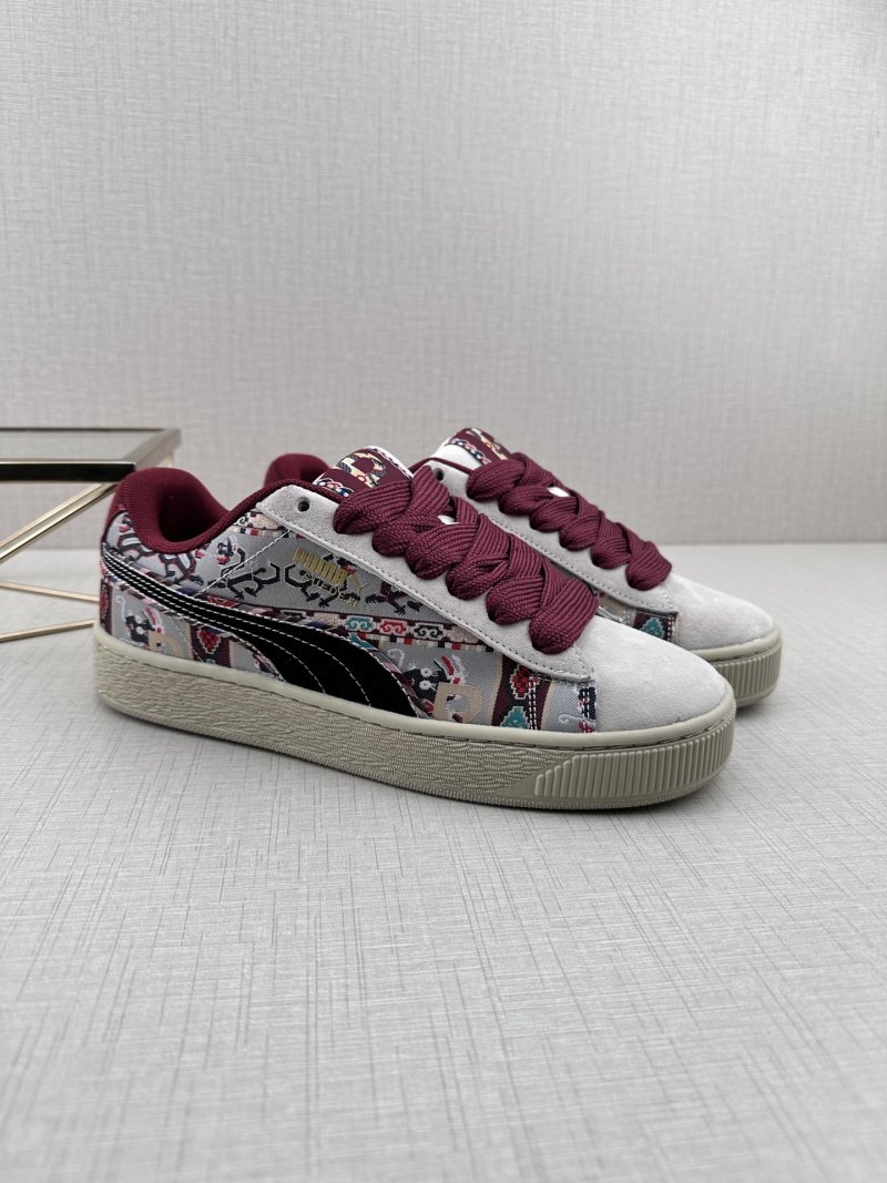 Puma Sneakers view