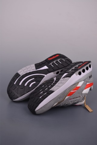 Reebok ERS World view 3