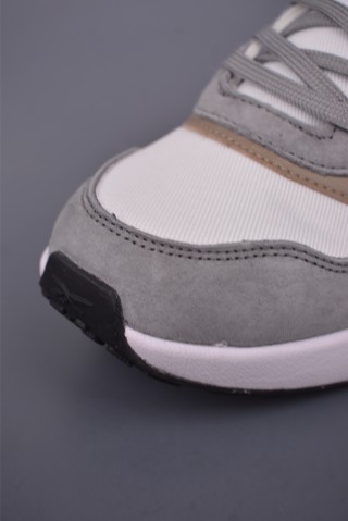 Reebok ERS World view 6