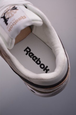 Reebok ERS World view 9